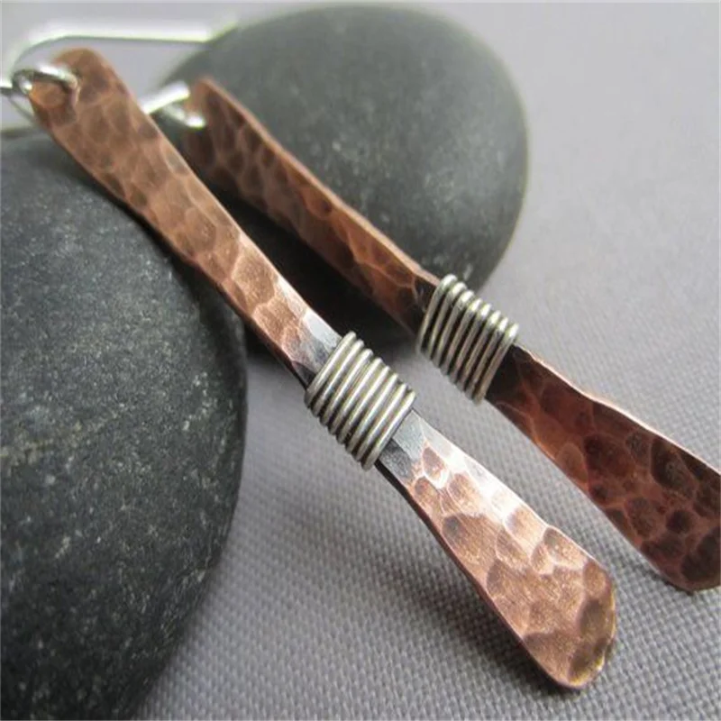 Vintage Unique Two Tone Design Hammered Hook Earrings for Women Fashion Bohemian Style Banquet Vacation Jewelry Accessories Gift