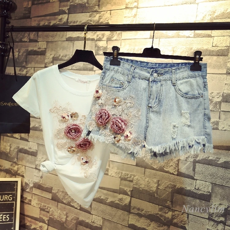 Denim Shorts Sets Women's Summer Outfits 2022 New Flower Rhinestone-Embedded Tshirt High Waist All-Matching Tassel Holes Shorts