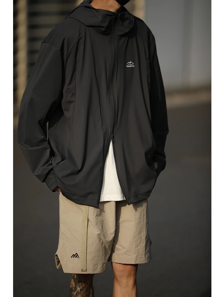 

Men's Summer Lightweight Qui-Dry Hooded Ice Silk Sun Protection Jaet Outdoor Casual Windbreaker Faionable Retro Sle