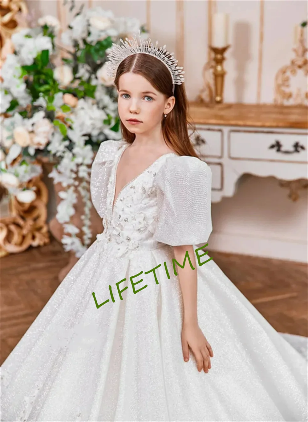 Glitter Flower Girl Dress For Wedding Short Sleeve Applique V-Neck Floor Length Birthday Party First Communion Ball Gowns