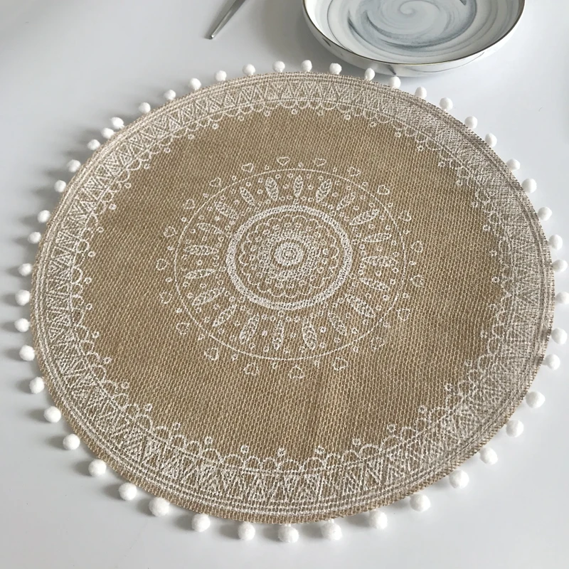 

Heat Insulation Dining Table Mat Round Delicate Embroidery Dessert Pan Table Placemat Non-slip Coffee Cup Mats