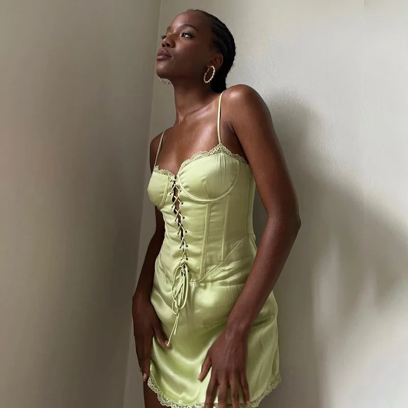 2025 Lente/Zomer Nieuwe Sexy Spaghetti Band Voor Vrouwen Mode Hot Koop Kant Tie Backless Taille-Knipperende Bodycon jurk