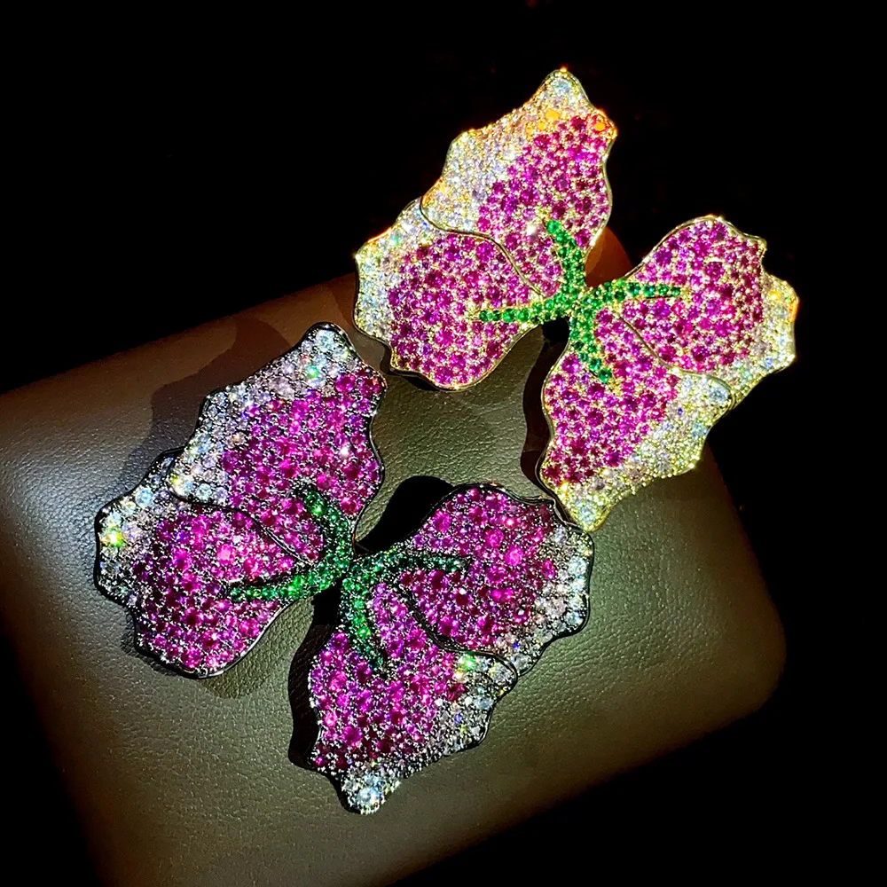 

Super Beautiful French Light Luxury full Diamond Butterfly Brooches for Women Exquisite Design Broche Pin Clothing Accessories