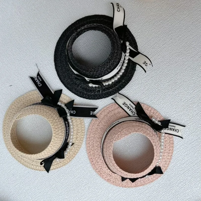 Nieuwe hanger voor LABUBU Eerste, tweede en derde generatie hoeden Blinde doos Labubu strohoed, Chanel-stijl strohoed met parelketting