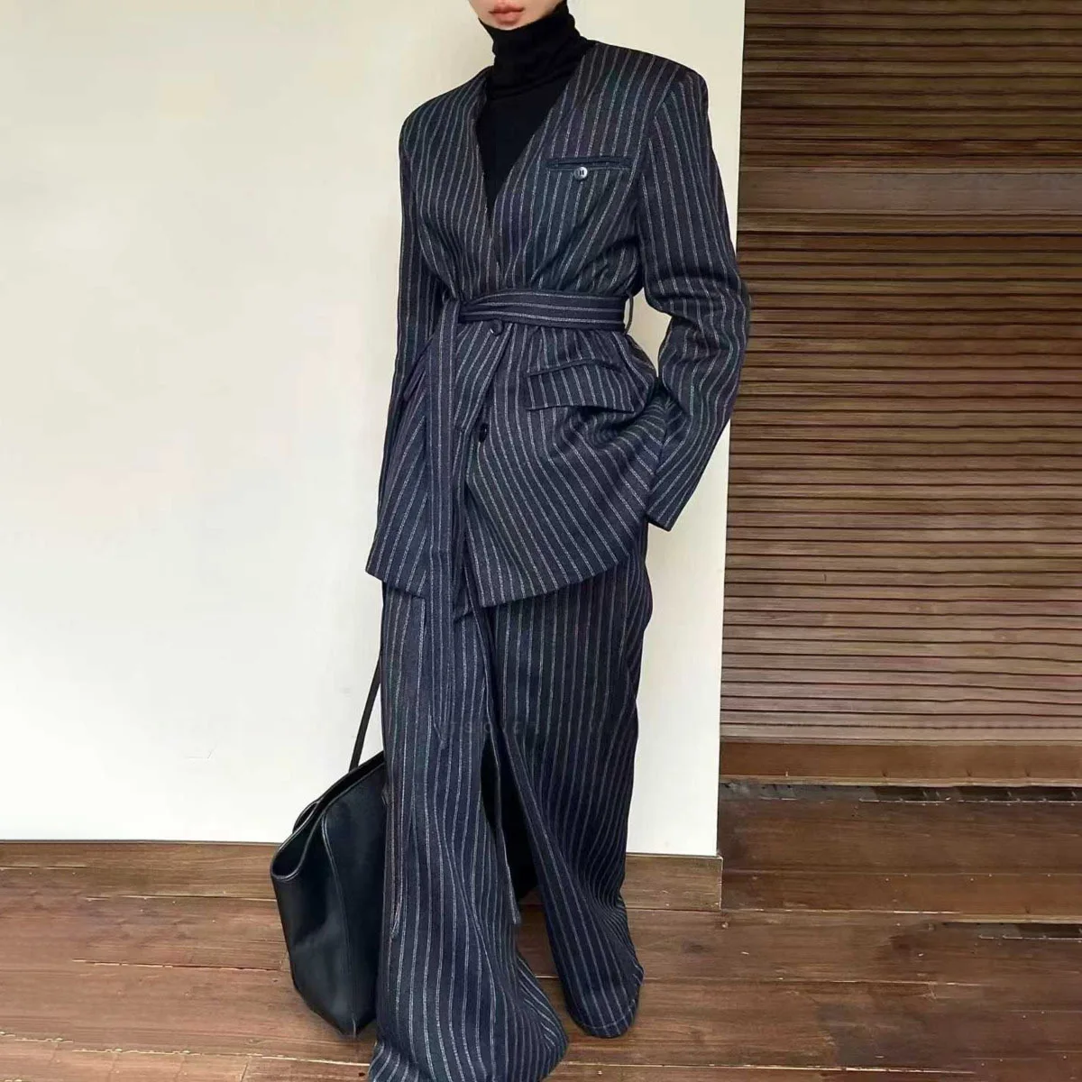 

KWTX 2025 Женский костюм-двойка, комплект из двух предметов с полосатым стильным поясом с v-образным вырезом, уникальная одежда с модными комплектом длинных брюк