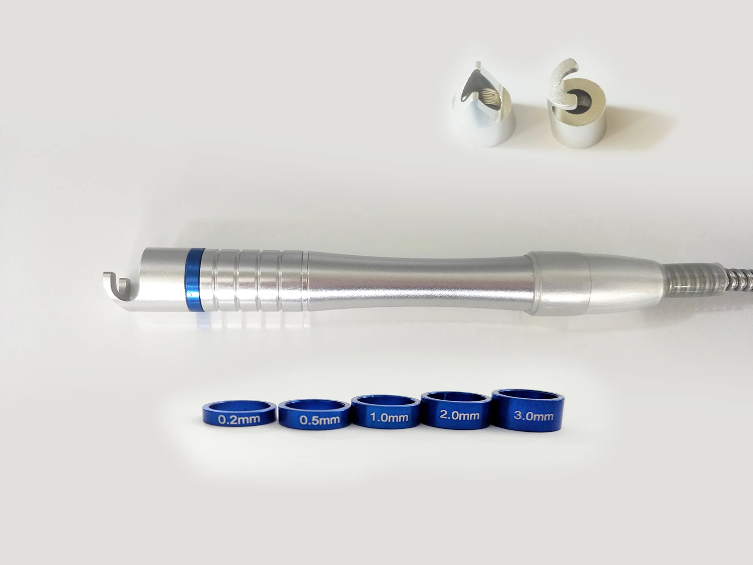 المهنية الصف 980nm 5 في 1 آلة ليزر ديود لعلاج الدوالي العنكبوت عروق إزالة فطريات الأظافر عيادة استخدام 2025