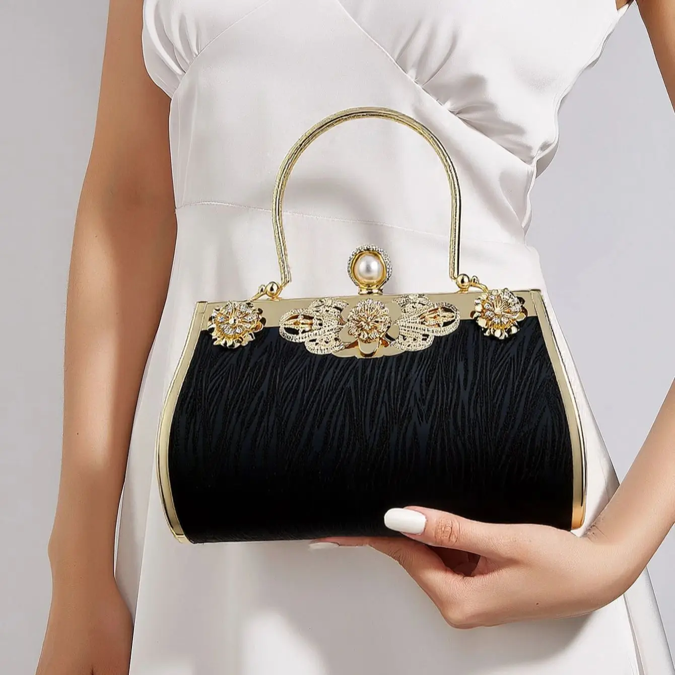 

Pearl Metal Evening Bags Diamonds Line Printed Clutch Handbags Purse For Wedding