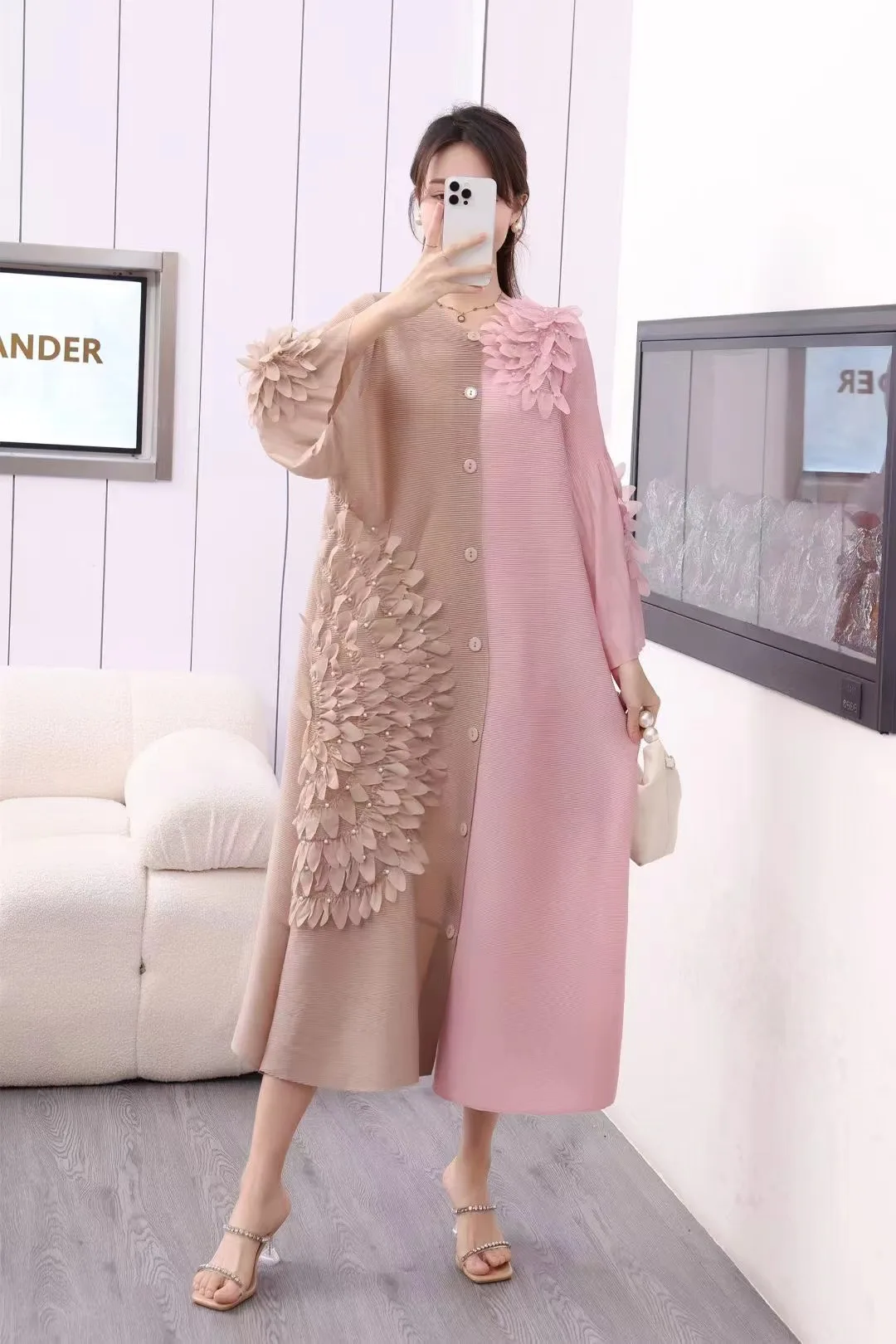 Long Flare Sleeves Pleated Dress High End Flower Decoration Single Breasted Dresses Ladies Elegant Clothes