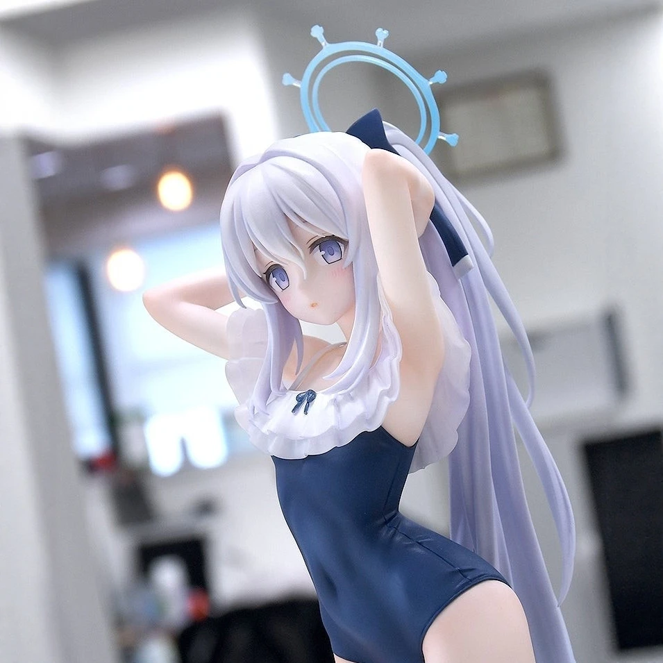 

[Spot] Azure Blue File Moon Snow Palace Figure Two-dimensional Peripheral Beautiful Girl Model Chassis Ornament