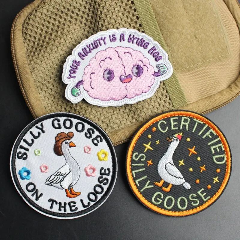 Anxious Brain Embroidery Badge, Yellow Crest Goose, Dull Goose, Individuality Patch, Creative Badge, Backpack Hook Loop Patch