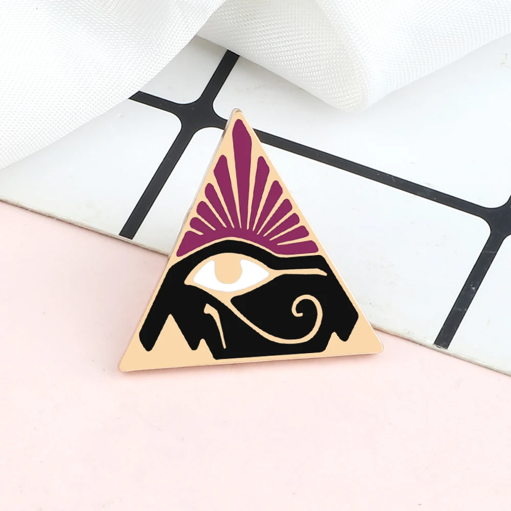 New Ancient Egypt The Eye of Horus Enamel Pins Mysterious Totem Brooch Personality Triangle Badge Pin Jewelry Gift for Friend
