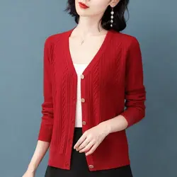 Cardigan maglione lavorato a maglia corto da donna abbinato alla giacca a maniche lunghe con maglione oversize allentato di nuova moda primaverile autunno