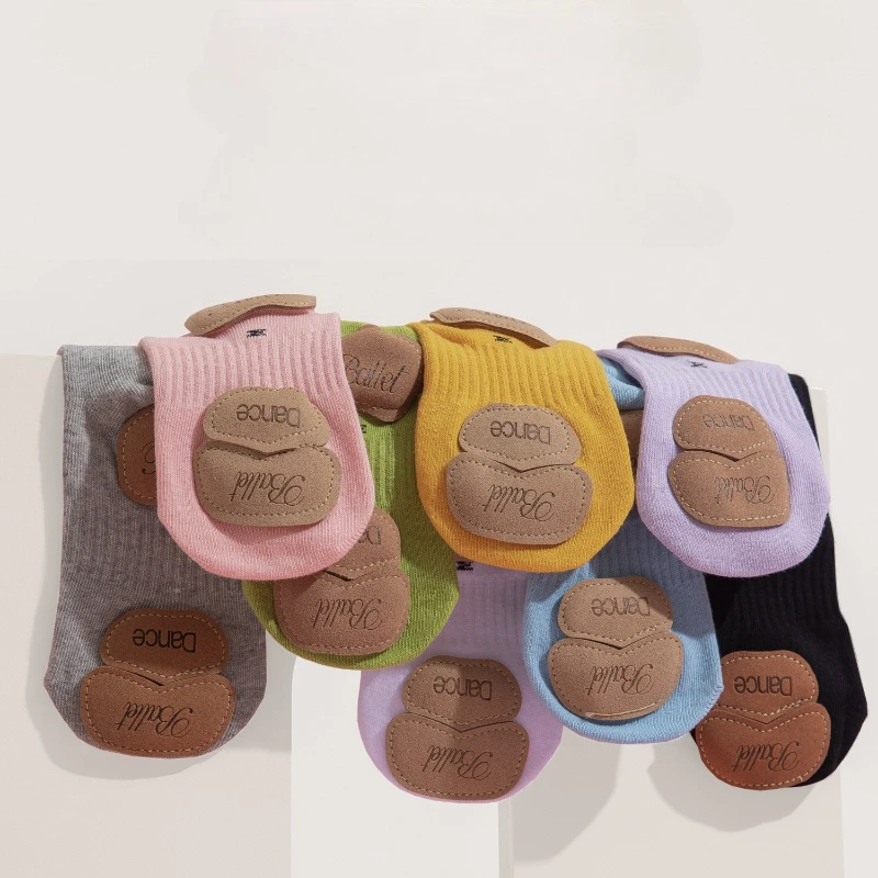 

Ballet Dance Socks Thick Cotton Split Leather Sole Non-Slip for Dance Practice Performance Dance Socks for Ballet Daily Wear