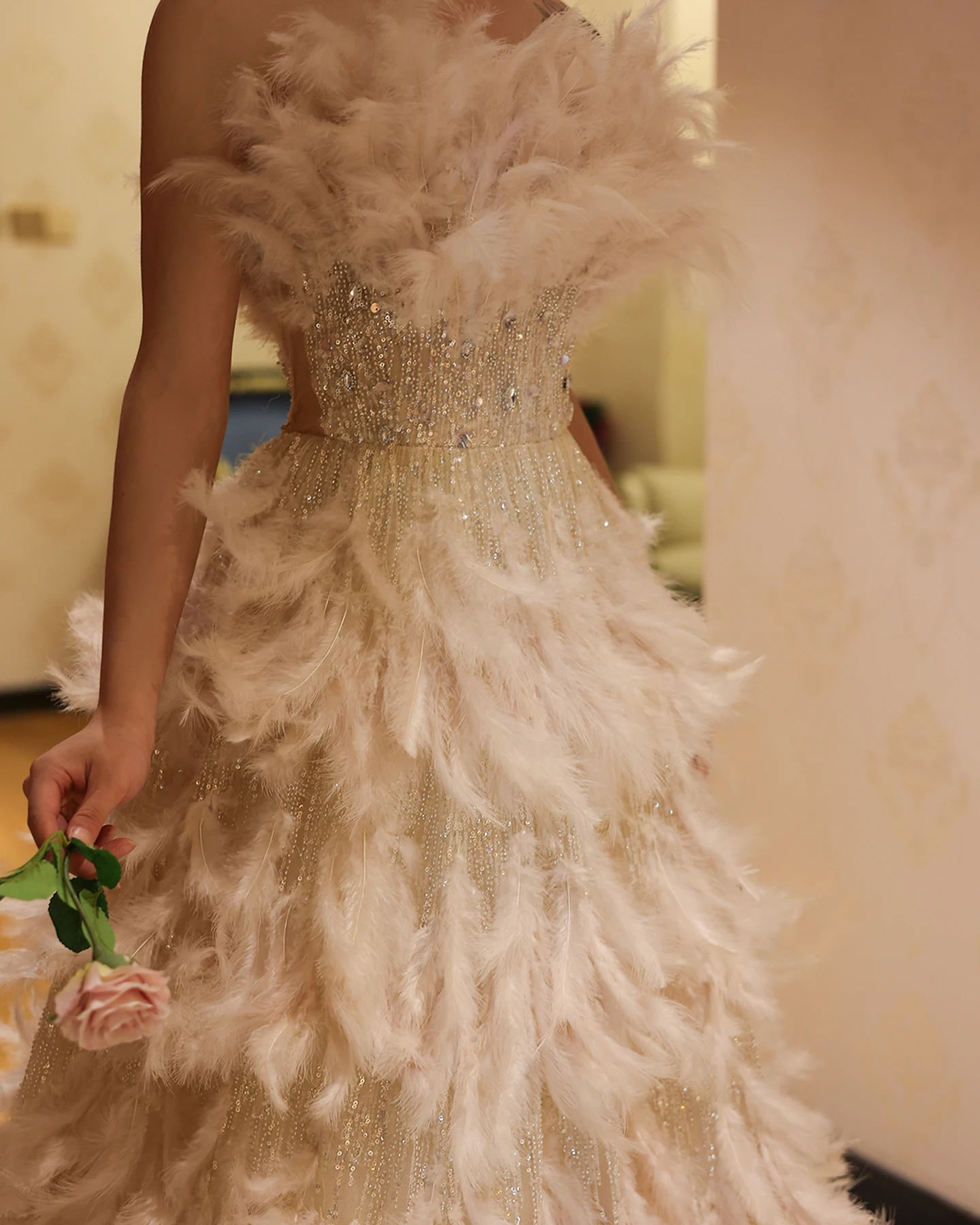 Sharon Said Luxuriöses Feder-Prinzessinnen-Ballkleid Arabisches Abendkleid Dubai Hochzeits-Verlobungs-Partykleid SS732 Maßanfertigung – Detail 7