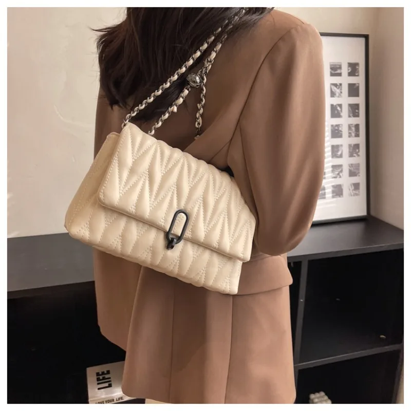 

Fashion versatile ladies shoulder small square bag female crossbody senior sense diamond lattice embroidery line chain bags