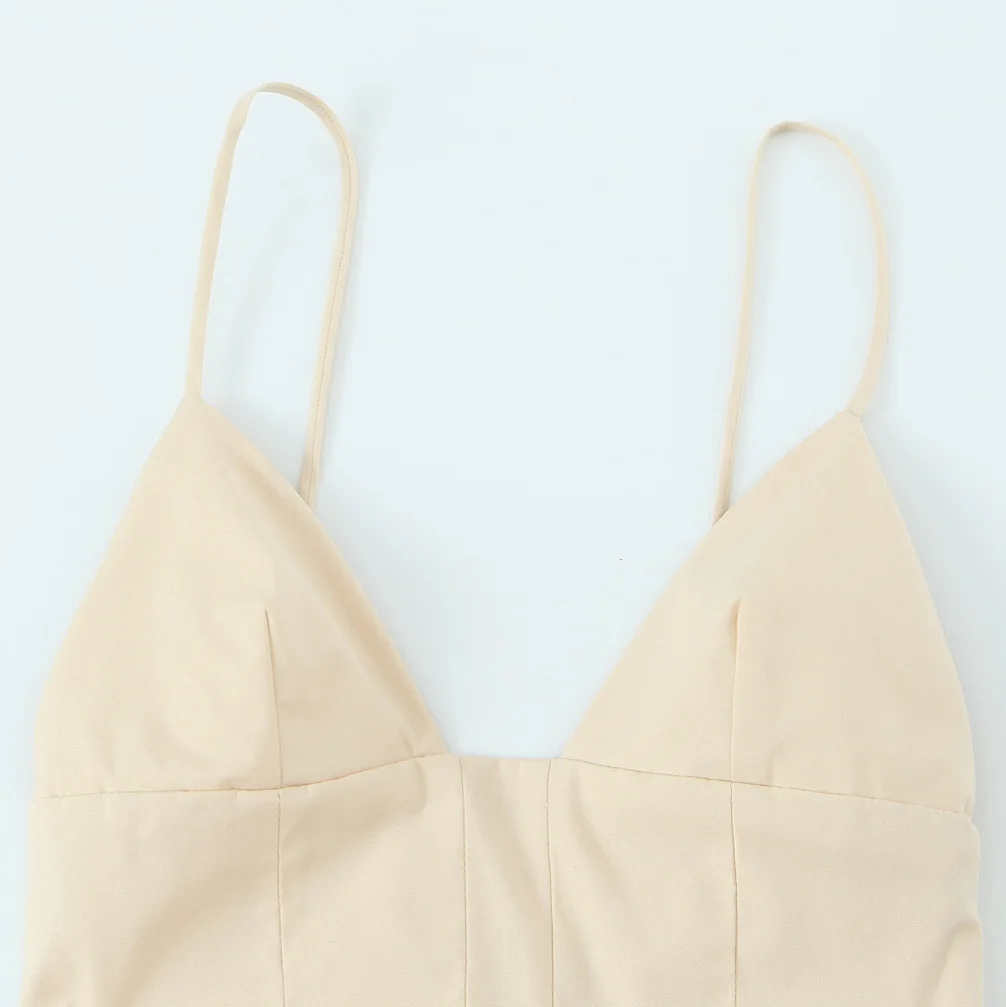 女性ミディドレスセクシーなチューブスタイル V ネックバックレスミッドウエストサイドジッププリーツ A ラインサスペンダードレス夏の新しいシックなドレス