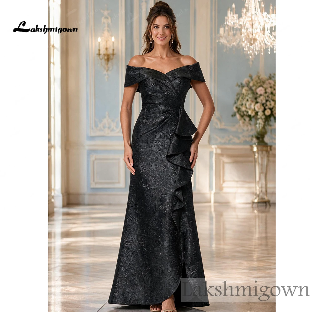 Lakshmigown Schwarzes schulterfreies Meerjungfrauen-Abendkleid mit Rüschen und Schlitz, formelles Kleid für die Brautmutter oder Hochzeitsgäste, maßgeschneidert – Detail 4