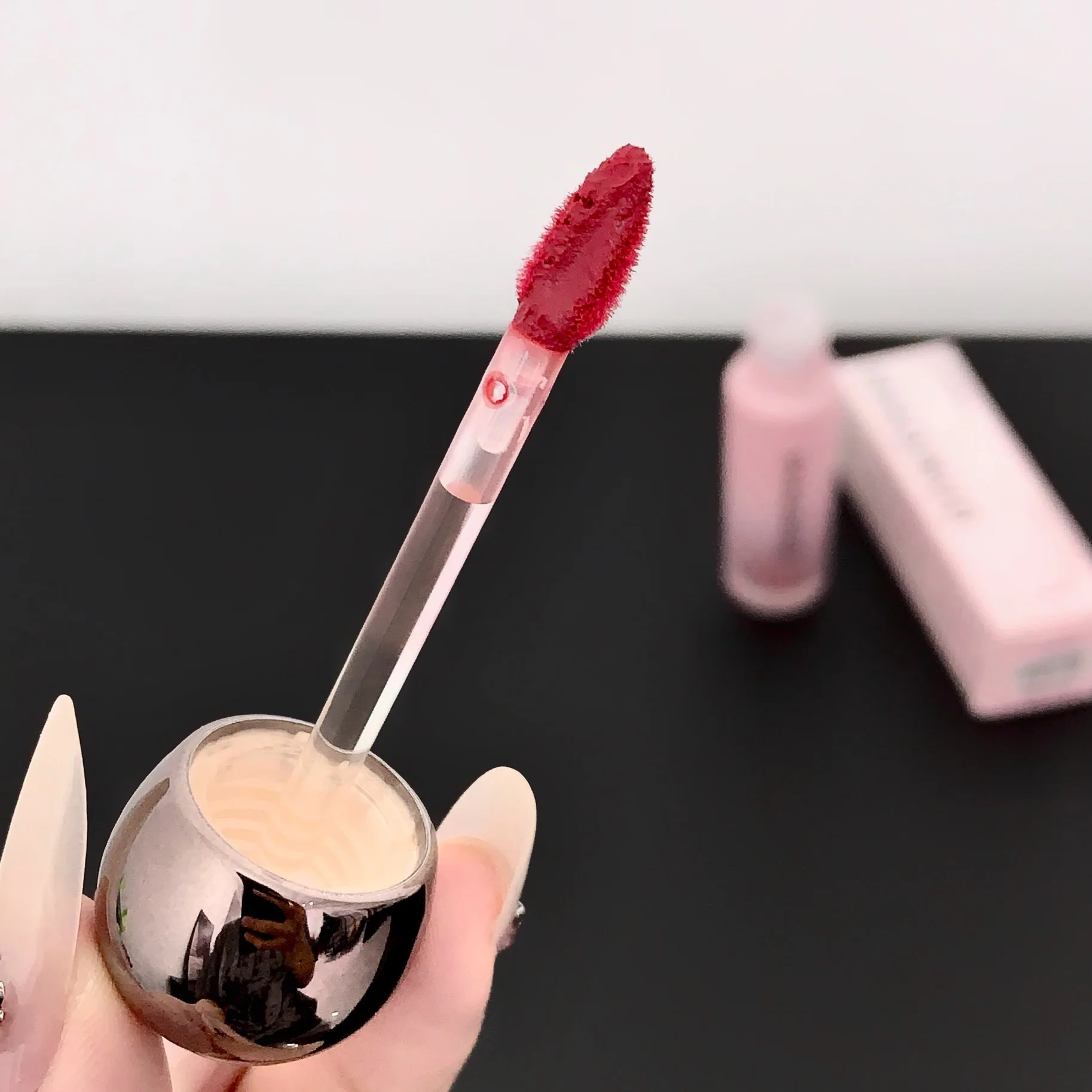 SHAQINUO Velvet Mist Lip Glaze, Matte Velvet Lip Clay Long-lasting Color Non-drying Lipstick