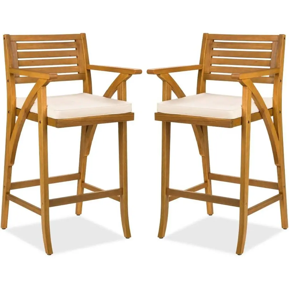 

2 барных стула из акации для улицы с кремовыми подушками для патио, бассейна или сада — устойчивые к атмосферным воздействиям