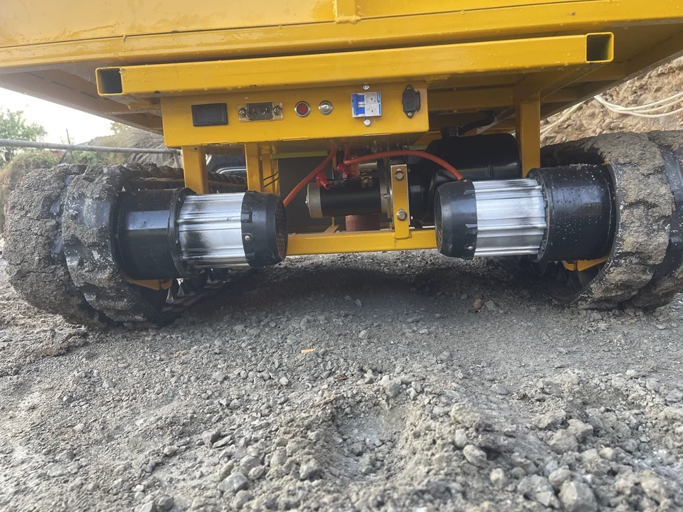 Intelligent remote control crawler truck agricultural all-terrain small engineering truck climbing king chassis assembly