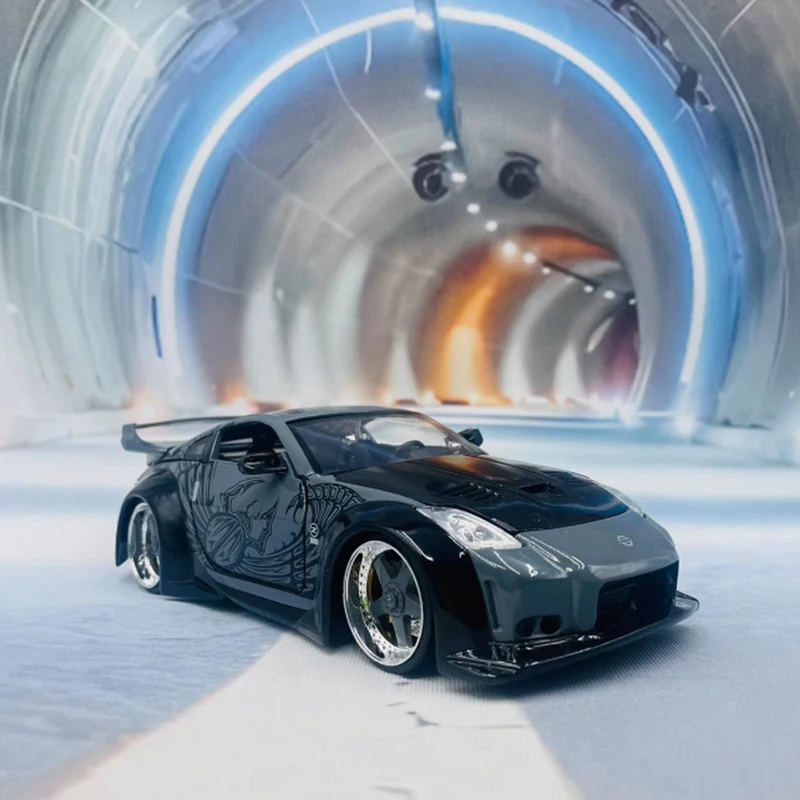 

Jada 1:24 Scale 350Z Alloy Simulation Metal Car Model Static Collection Decorated Holiday Gifts Toys Classic Souvenir Gift