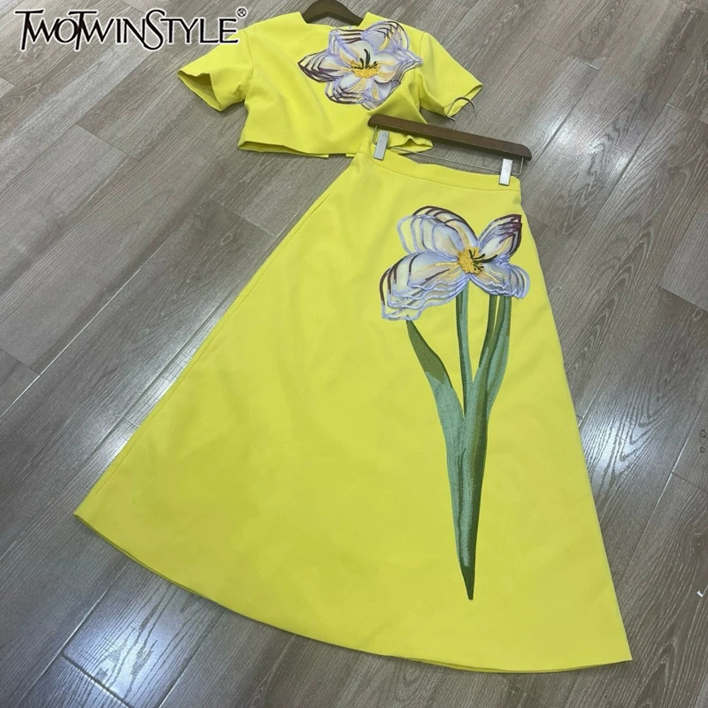 

TWOTWINSTYLE Vintage Printing Two Piece Sets For Women Round Neck Short Sleeve Top High Waist Skirt Chic Set Female TWOTWINSTYLE