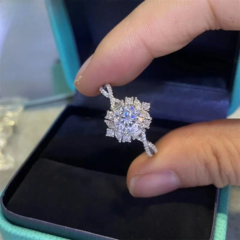 

Оптовое кольцо с муассанитом цвета D, 2 карата, сертифицировано GRA, VVS, имитация бриллианта, обручальные кольца для женщин, серебро 925 пробы, высококачественные ювелирные изделия