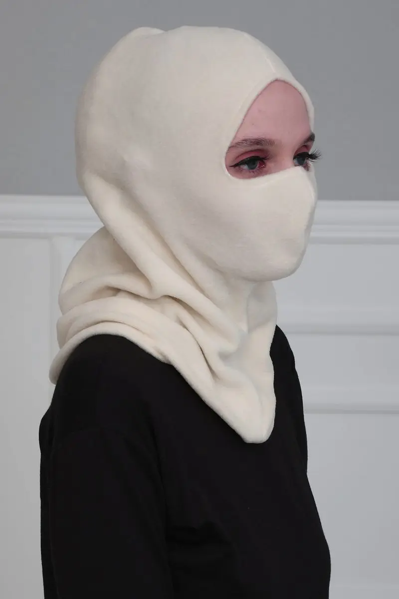 Masked fleece Knochen creme