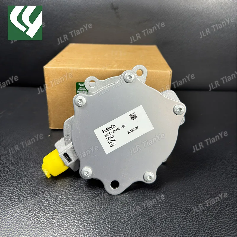 Suitable for Range Rover Evoque Freelander 2 Discovery Sport 2.0T Brake Vacuum Pump LR047384 LR039592 LR025601 JDE28148