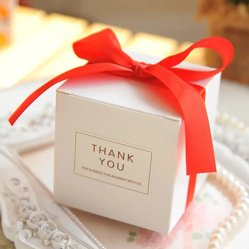 New European Simple Atmosphere White Cube Candy Boxes Wedding Party Supplies Gift Packing Box Baby Shown Favors Gift Bag