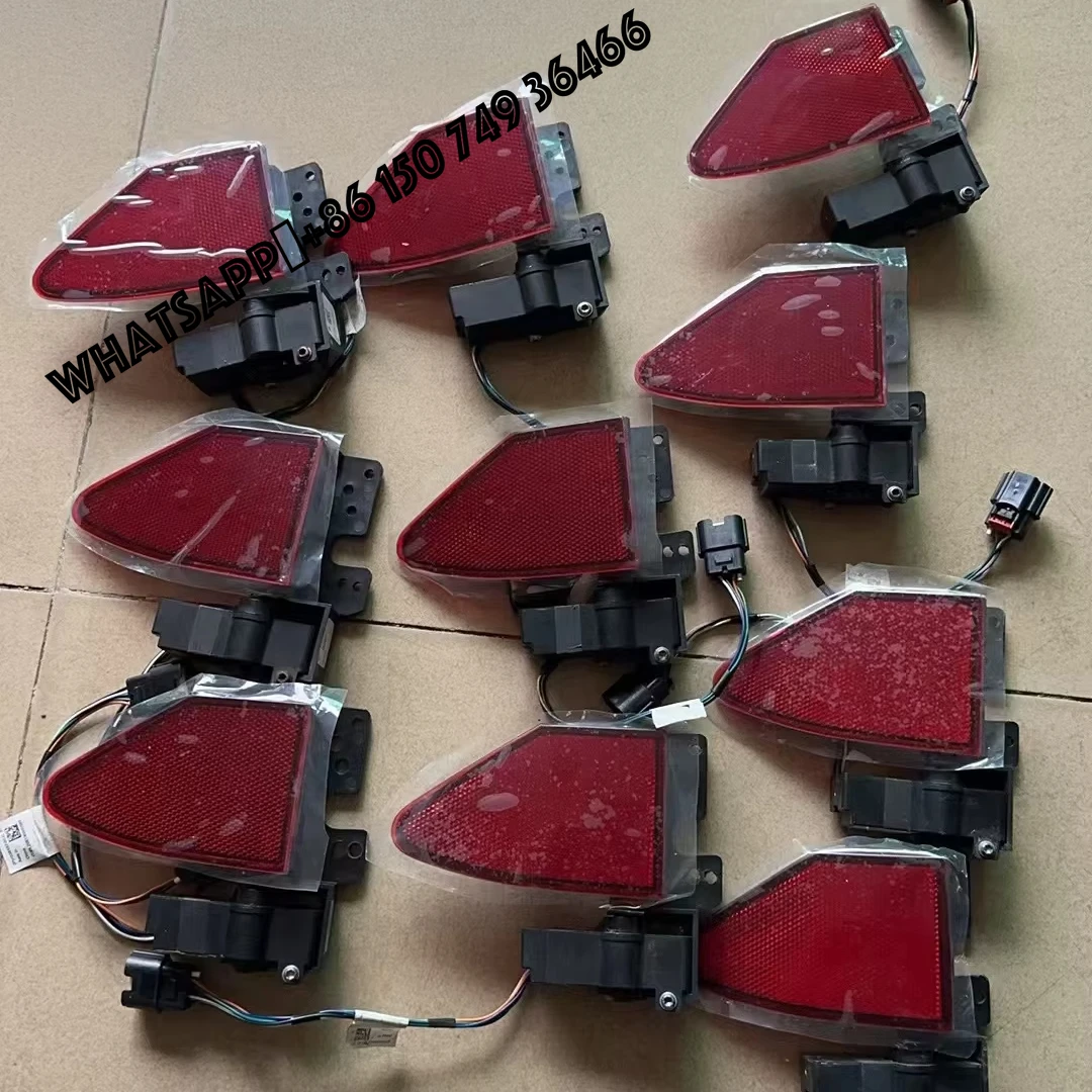 

1038548-00-I for Tesla Model s X Charging Cover