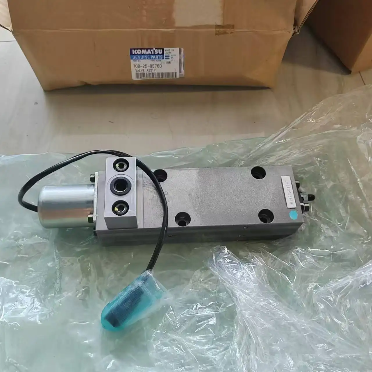 High Quality Original Excavator Spare Parts Valve Assy 708-25-85760 for Excavator Control Valve PC1250-7 PC1250-8