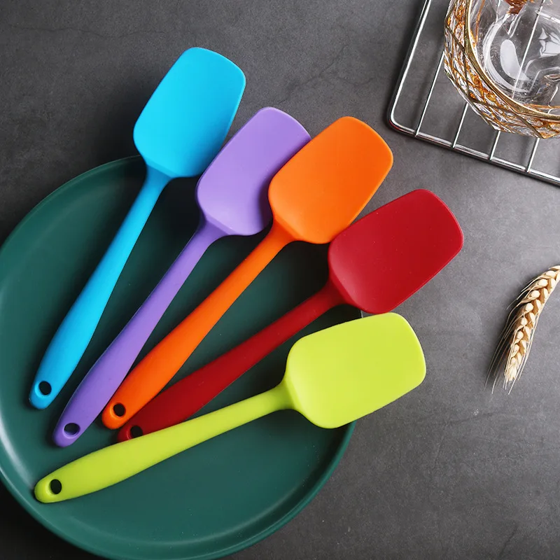 21Cm Hot Universal Heat Resistant Integrate Handle Silicone Spoon Scraper Spatula Cake Ice Cream Kitchen Tool Utensil Bakeware