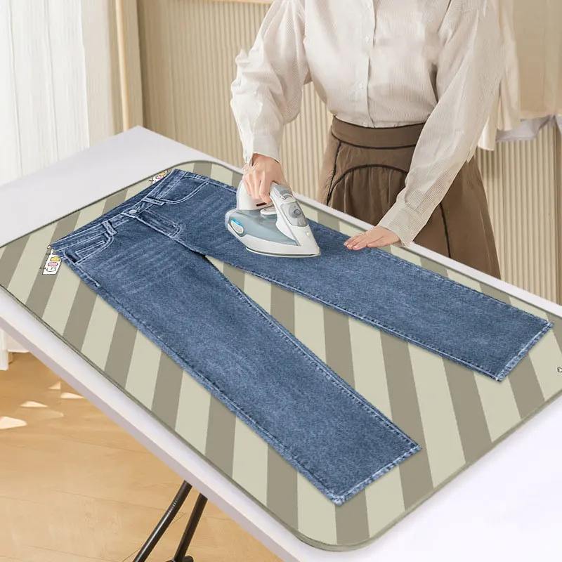 

Foldable Home Ironing Mat Anti Scalding Thermal Insulation Waterproof Steam Iron Cloth Mat with Storage for Furniture Supplies