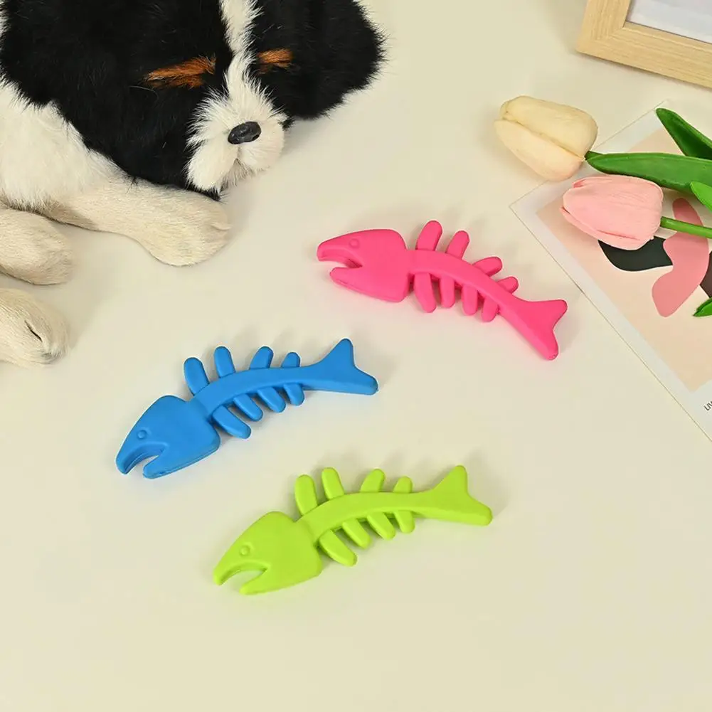 Bite-resistant Pet Toy Dog Plaything Durable Tpr Rubber Dog Toy for Teeth Sharpening Bite-resistance Fish Bone Design Pet Chew