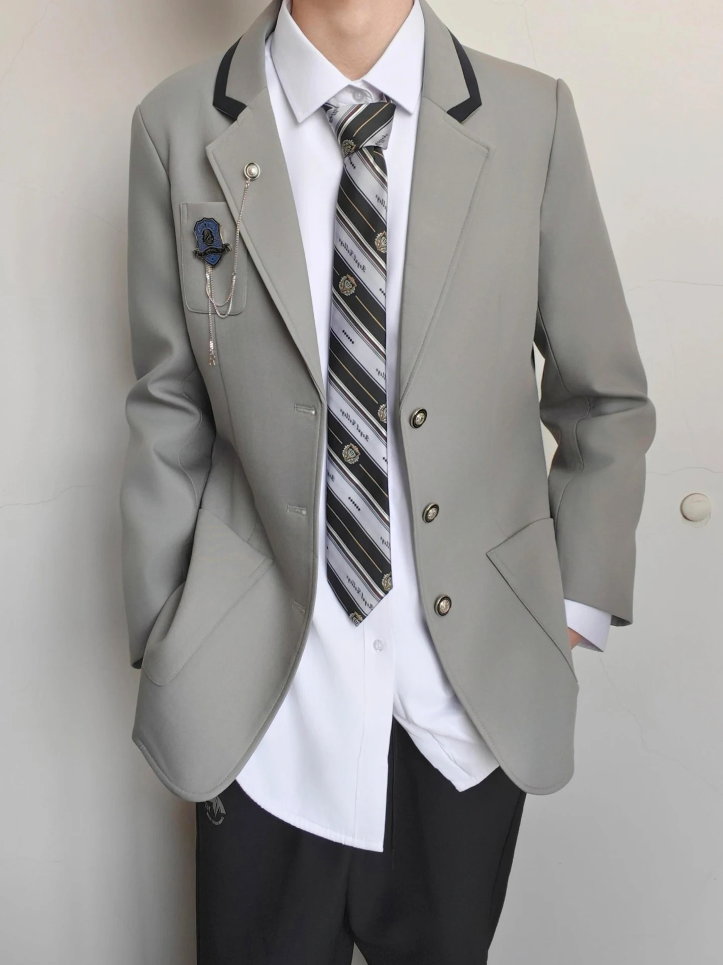 Casual Grey School Uniform Suit for Boys Youth College Style Ensemble Standard Fit Polyester Blend Long Sleeve Button up