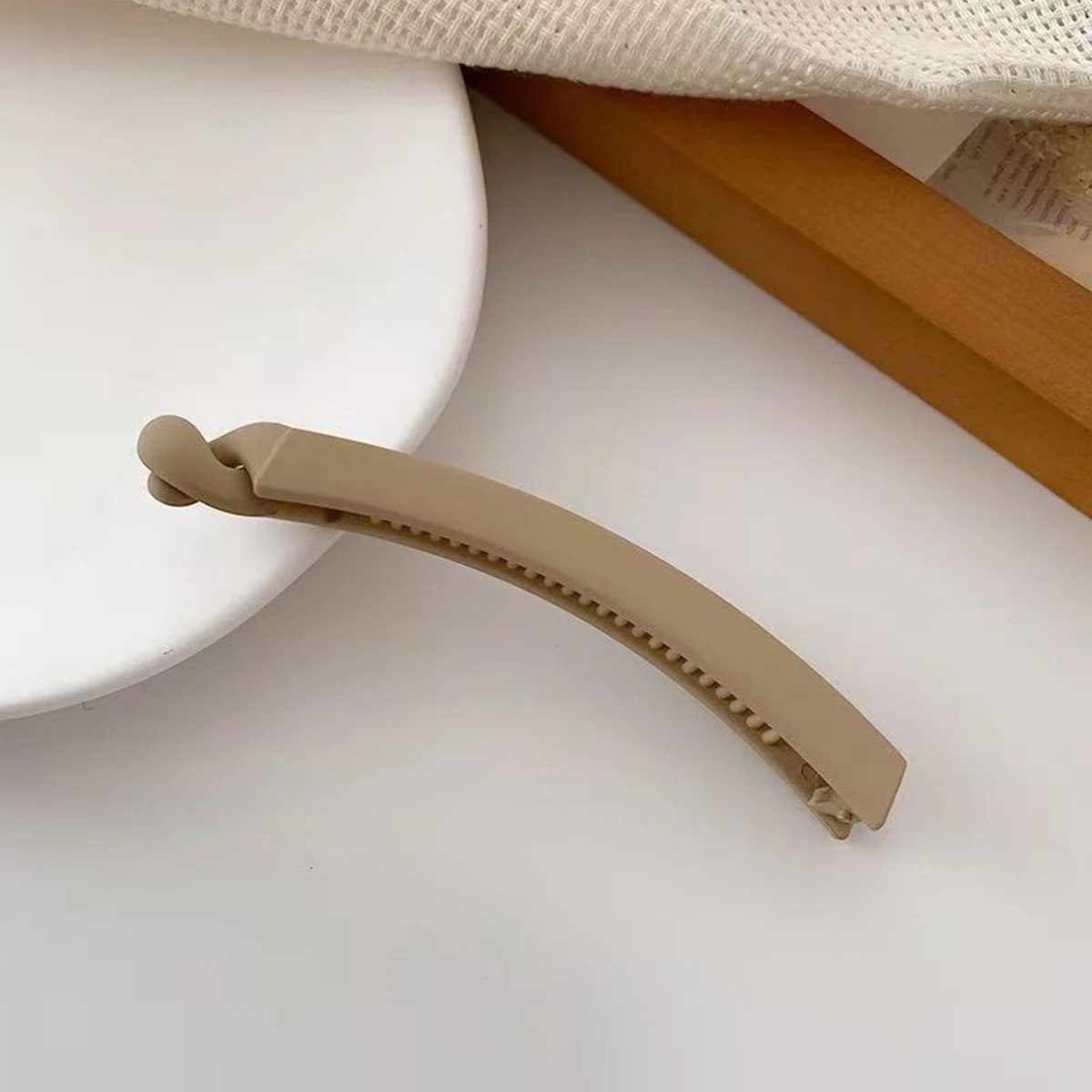 5 Stück/4 Stück Matte Bananen-Haarspange, Vertikale Haarspange für den Hinterkopf, Neue Nahtlose Pferdeschwanz-Haarspange, Kopfschmuck – Detail 8