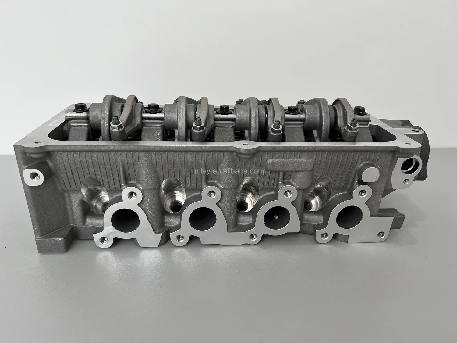 G4HG Complete Cylinder Head 22100-02766 For Hyundai Elantra 06 GETZ I10 G4HG Auto Engine Part