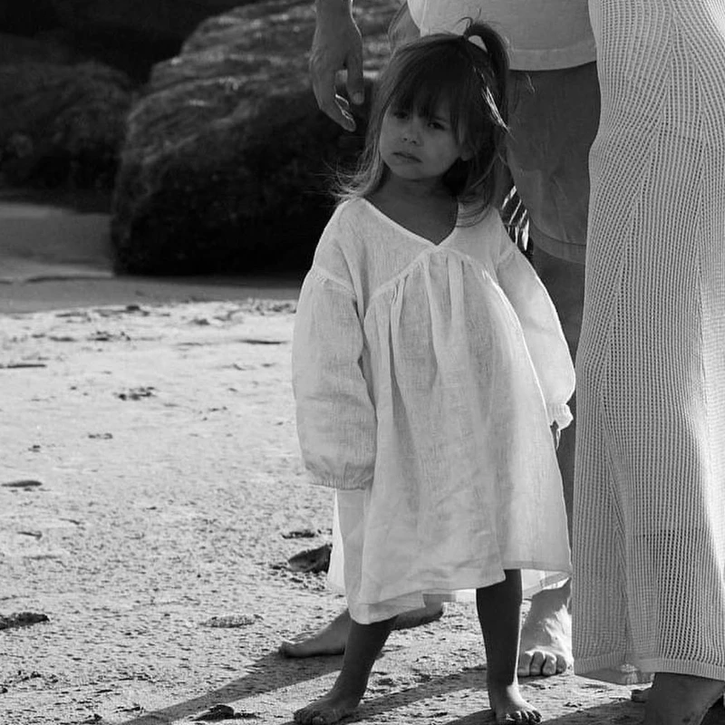 Girls Sweet Bubble Sleeve Linen Dress 2026 Spring New Baby Girl Retro Cotton Linen V-Neck Loose Princess Dresses Kids Clothes