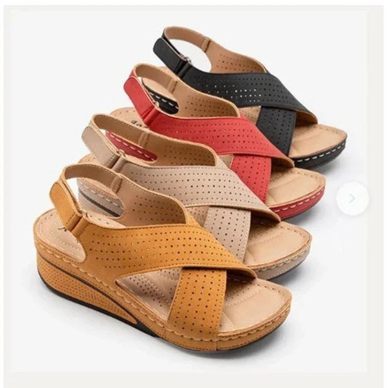 

Fashion Women's Sandals 2025 Summer New European and American Casual Sandals Retro Hollow Breathable Plus Size Women's Shoes