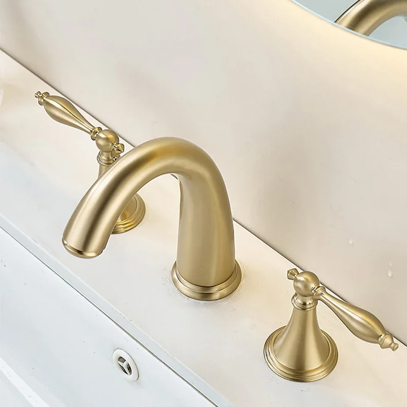 Brushed Gold Basin Faucet Total Brass Dual Handle 3 Holes Bathroom Sink Faucet Deck Mounted Cold Hot Vintage Mixer Taps