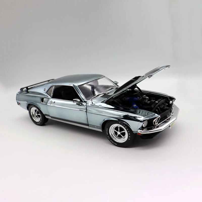 Diecast Alloy 1:18 Scale Ford Mustang BOSS 429 Cars Model Electroplated Color Adult Toys Classics Souvenir Gifts Static Display