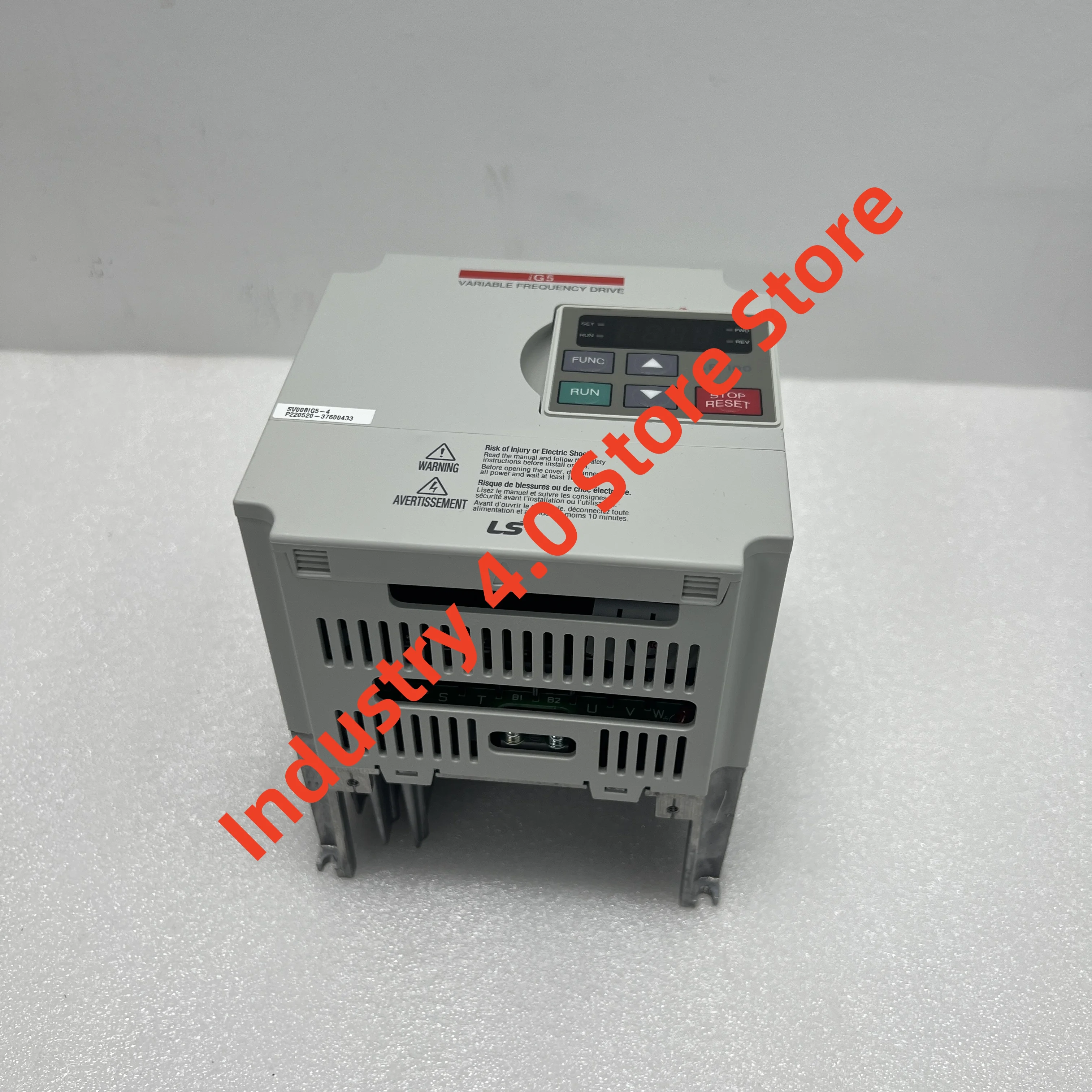 

New SV0055IS7-4NO in box Frequency converter