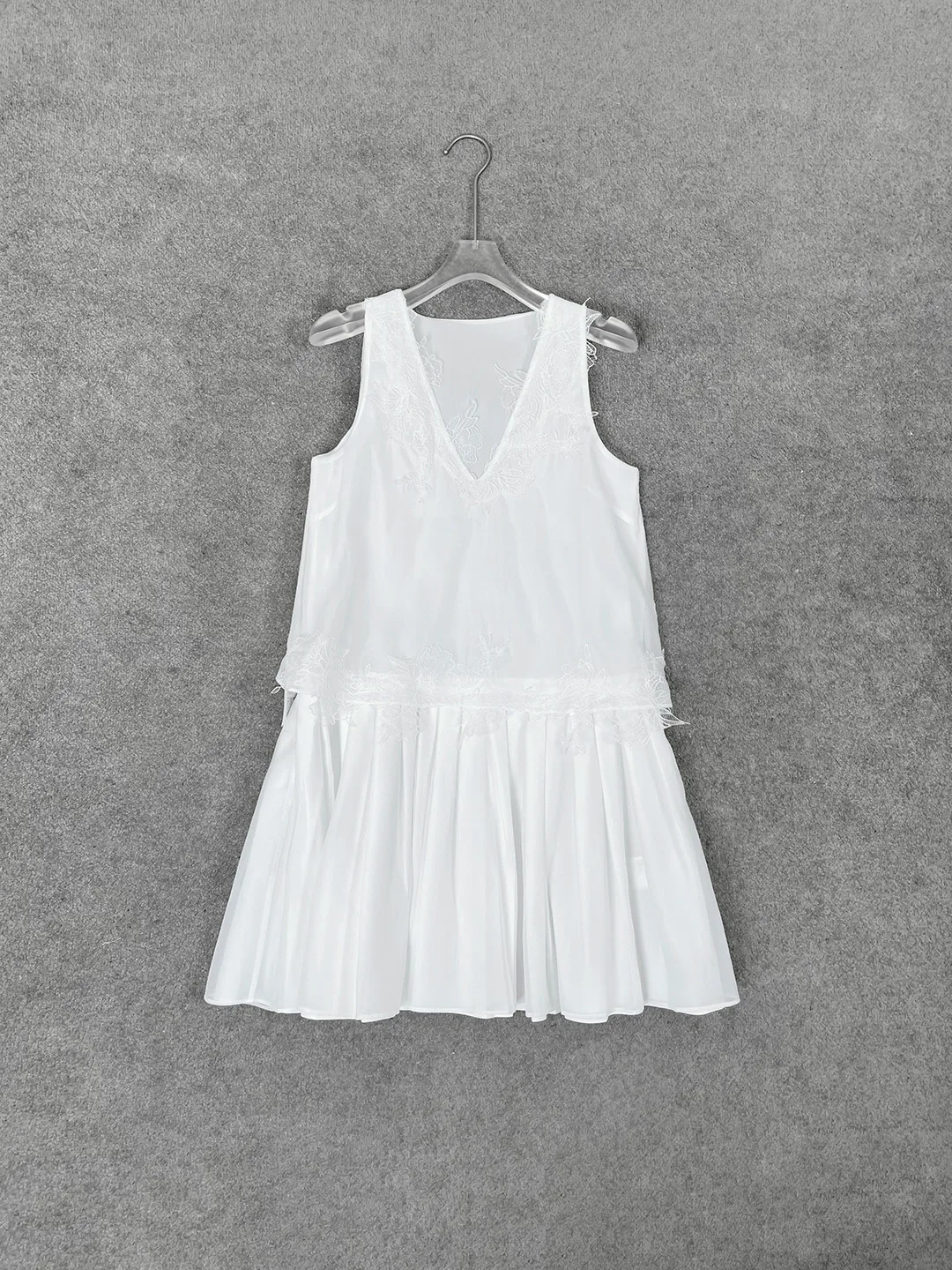 Kant borduurwerk V-hals jurk Temperament Casual witte losse gezwollen damesjurken 2025, zomer nieuw