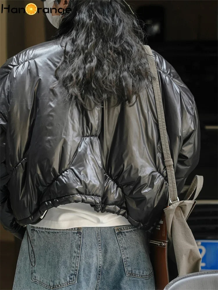 HanOrange 2024 Winter Fashion O-Neck Plush Cotton-Padded Jacket Women Loose Comfortable Warm Short Parkas Female Black/Apricot