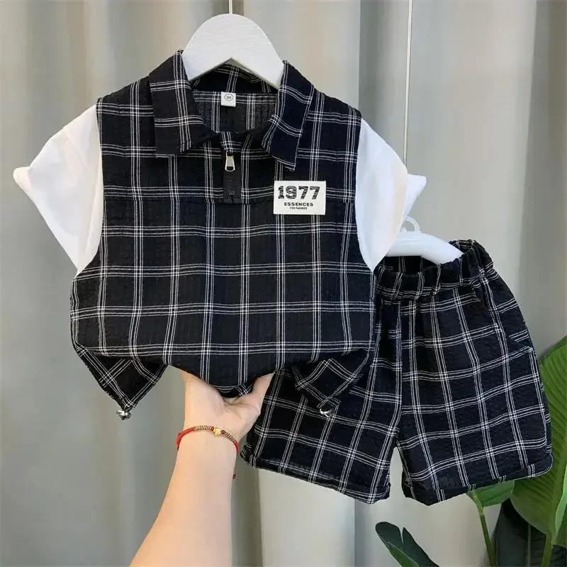 

Boys Summer Suit Fashionable 2026 New Style Short-Sleeved Top Shorts Two-Piece Set Children's Clothing