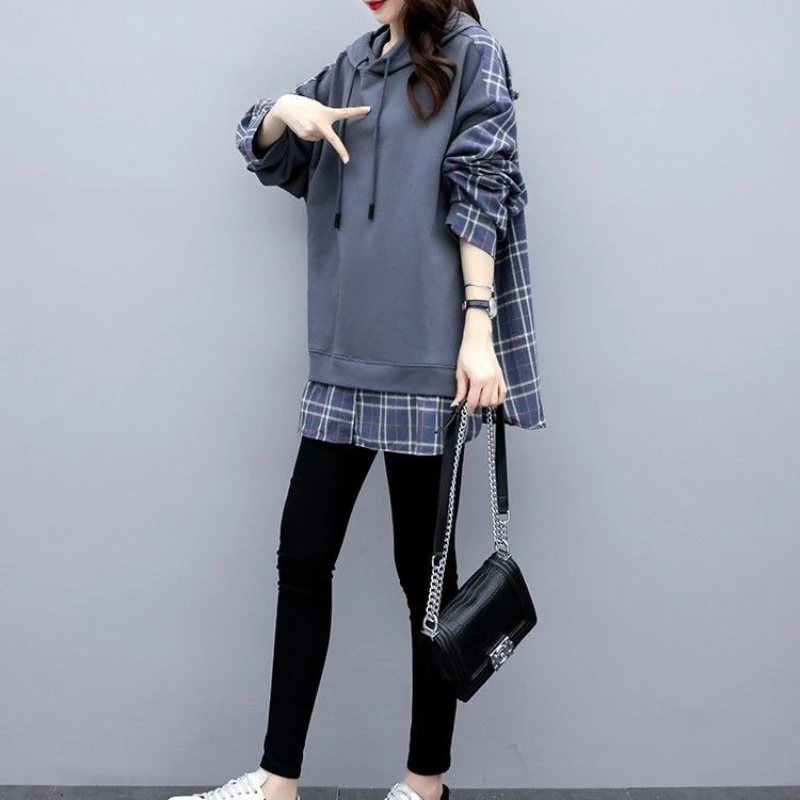 2026 Fall New Checkered Patchwork Faux Two-Piece Hooded Sweatshirt Women Korean Loose Mid-Length Top