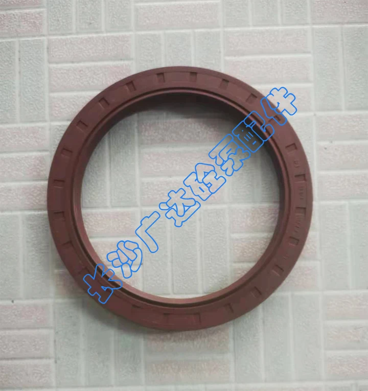 Oil seal of mixing motor frame of hopper of Sany pump truck (ground pump truck-mounted pump)