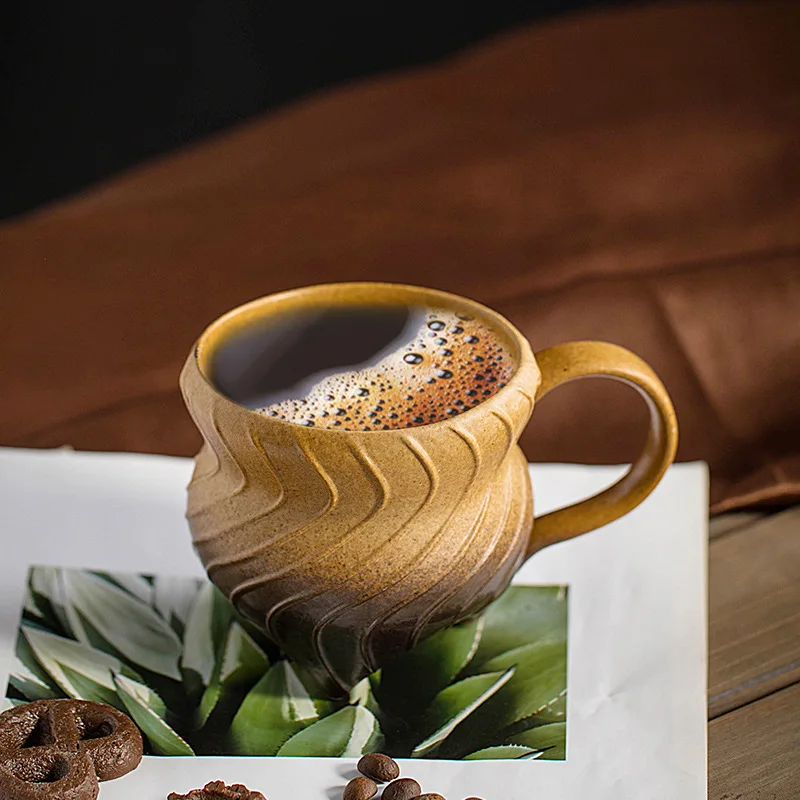 

Stoneware retro mug personalized coffee cup kiln ceramic handmade wavy three-legged coffee set