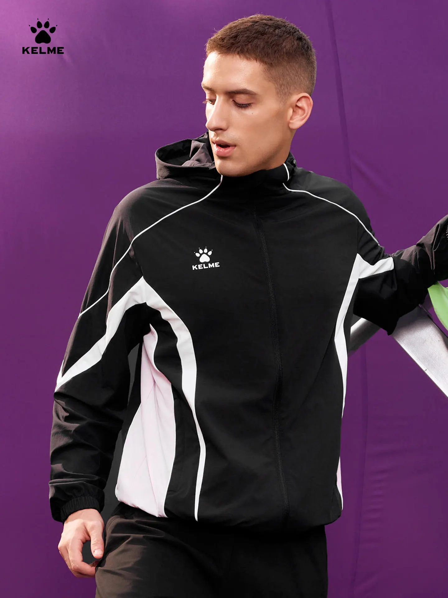 Kelme Men's Football Jacket Outdoor Training Sports Windbreaker Windproof And Rainproof Hooded Woven Raincoat